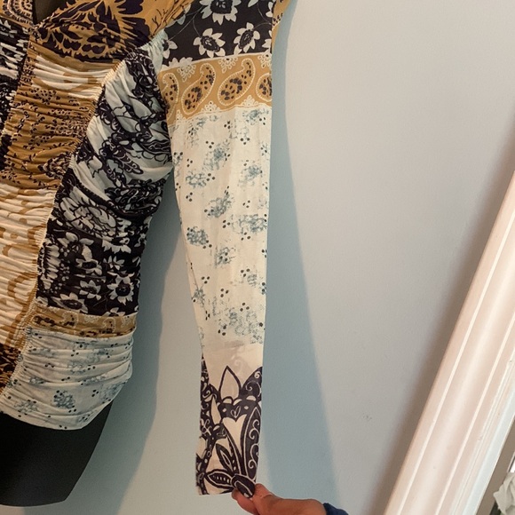 ETRO patch print jersey top V-neck,long sleeves, ruched front and back - Picture 2 of 6